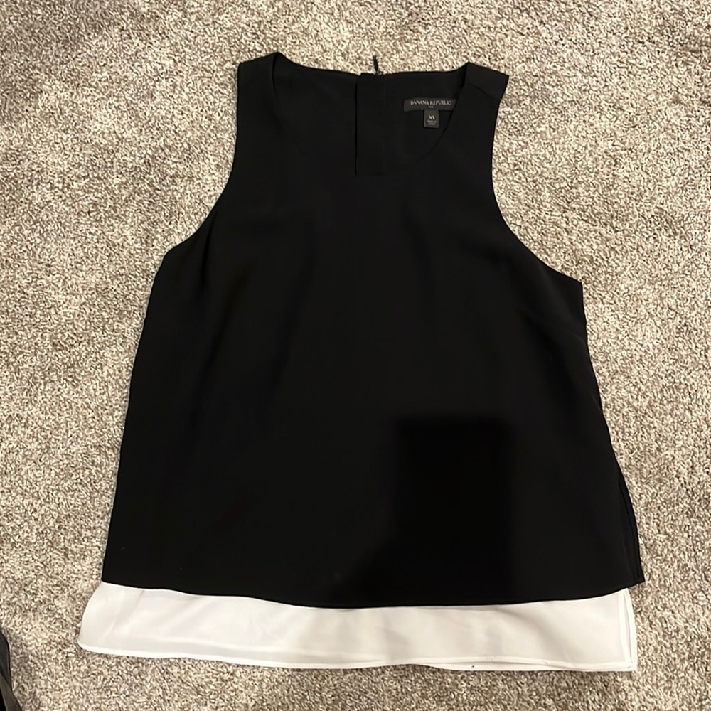 Banana Republic sleeveless top